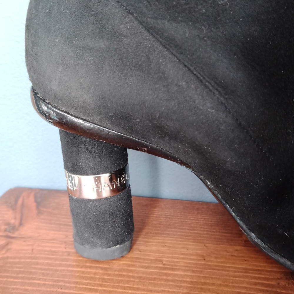 CHANEL suede long boots - Picture 3 of 16